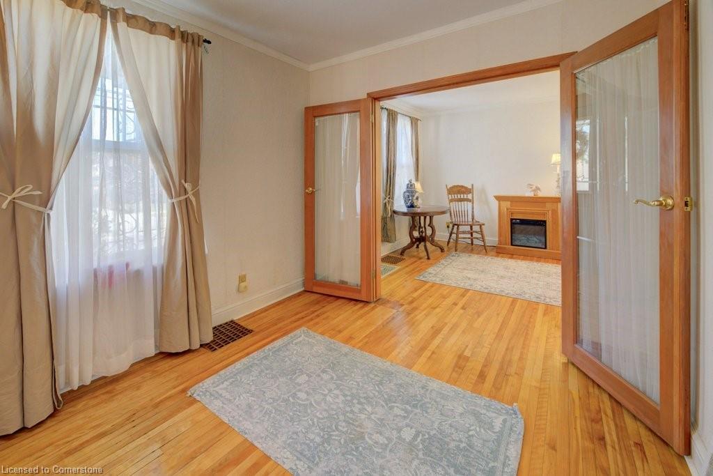 458 Upper Wentworth Street Property Photo 9