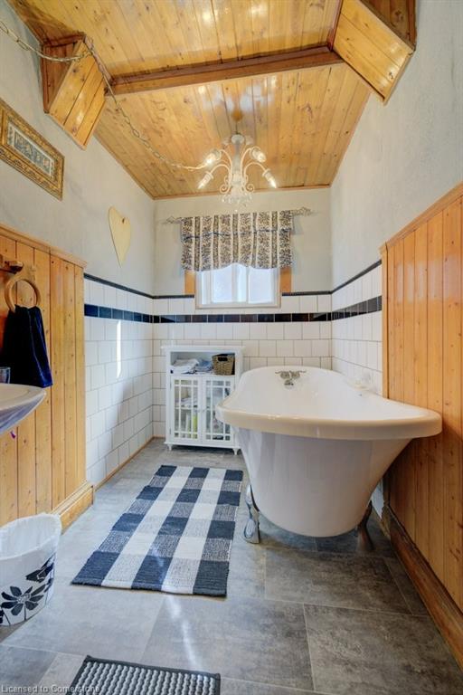 458 Upper Wentworth Street Property Photo 12