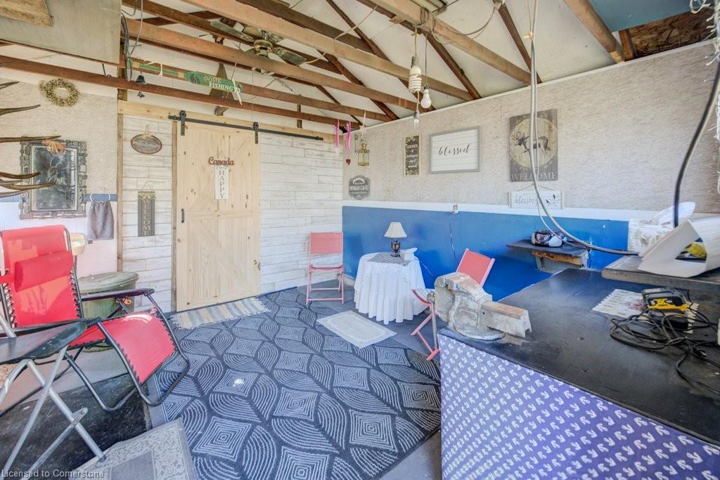 458 Upper Wentworth Street Property Photo 27