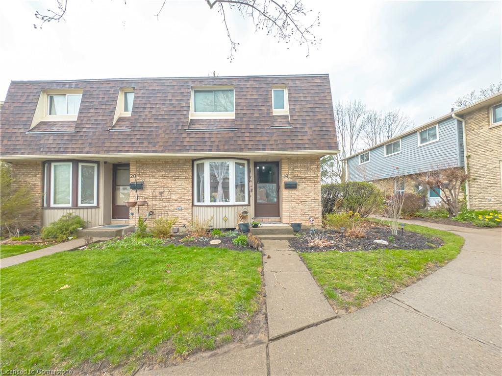 19-18 Barry Street Property Photo 1