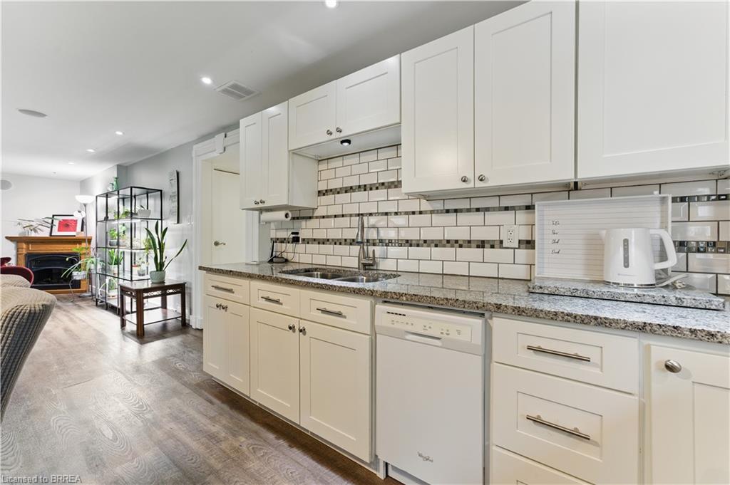 13 King William Street Property Photo 6
