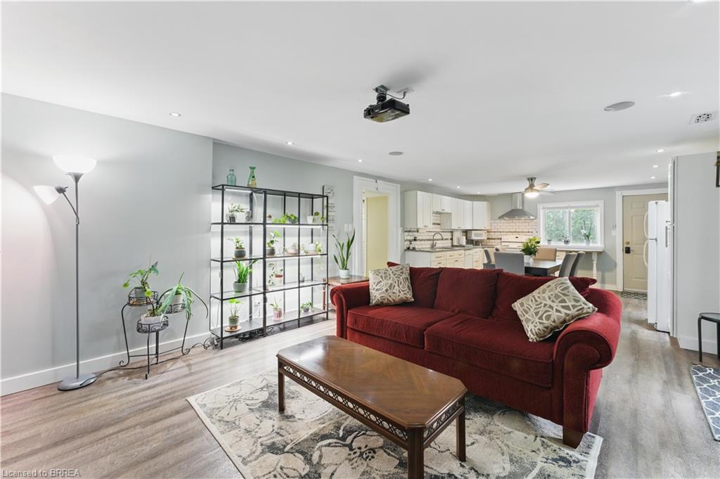13 King William Street Property Photo 8