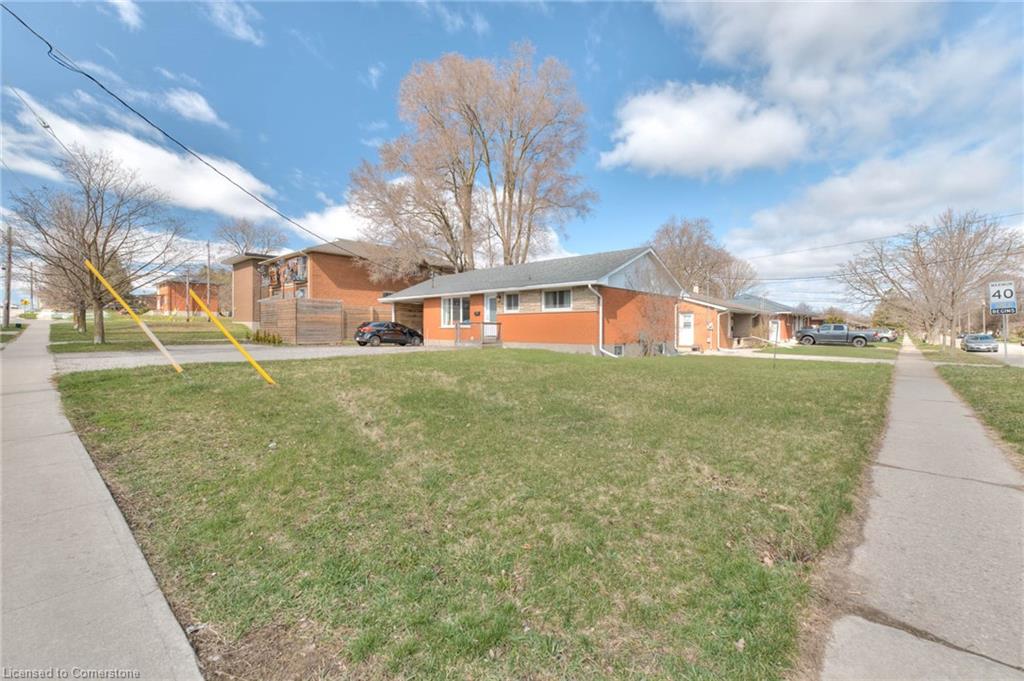 484 Speedvale Avenue E Property Photo