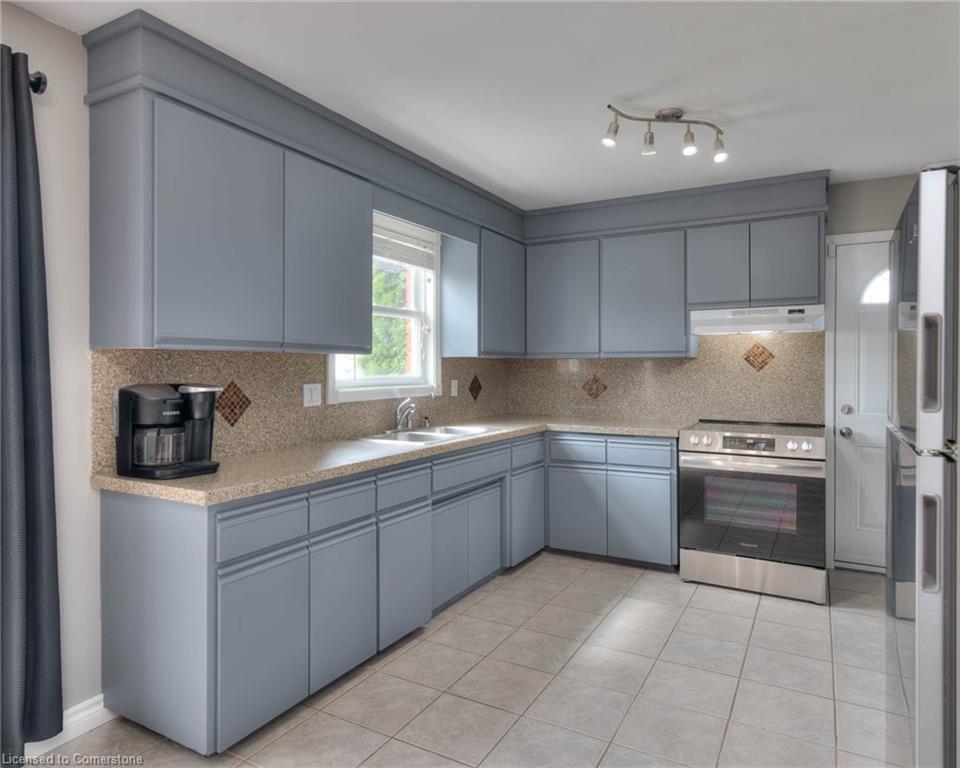 3 Shaftsbury Drive Property Photo 15