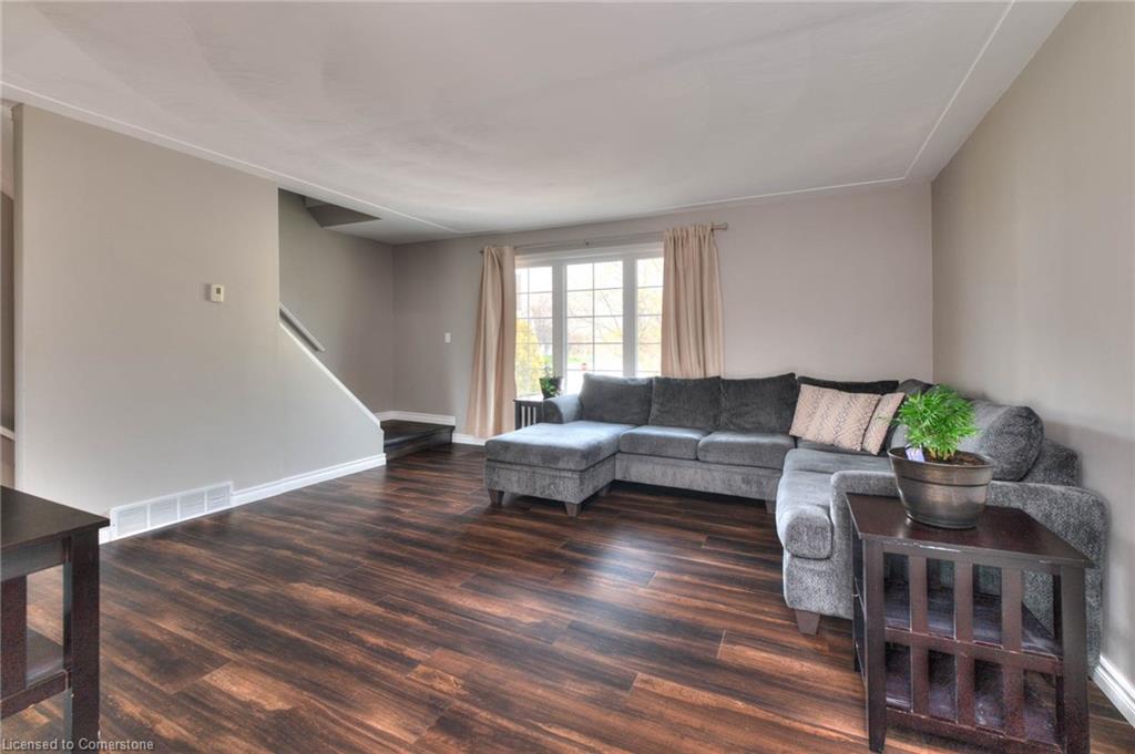 3 Shaftsbury Drive Property Photo 19
