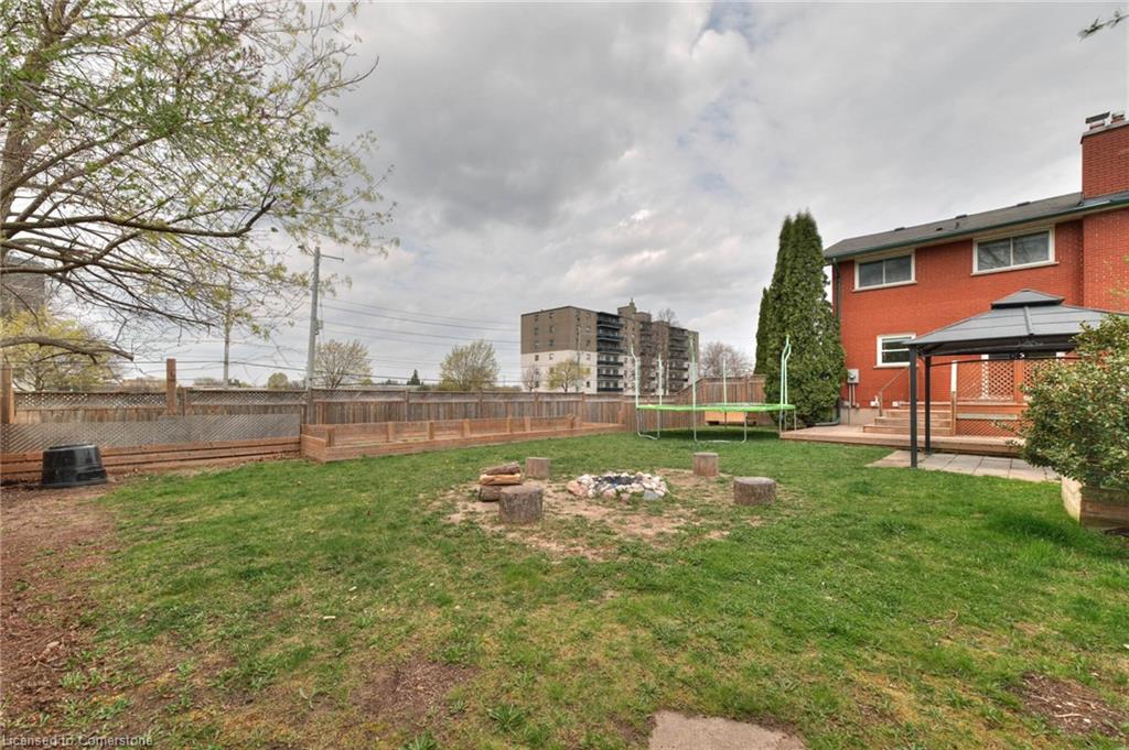 3 Shaftsbury Drive Property Photo 37