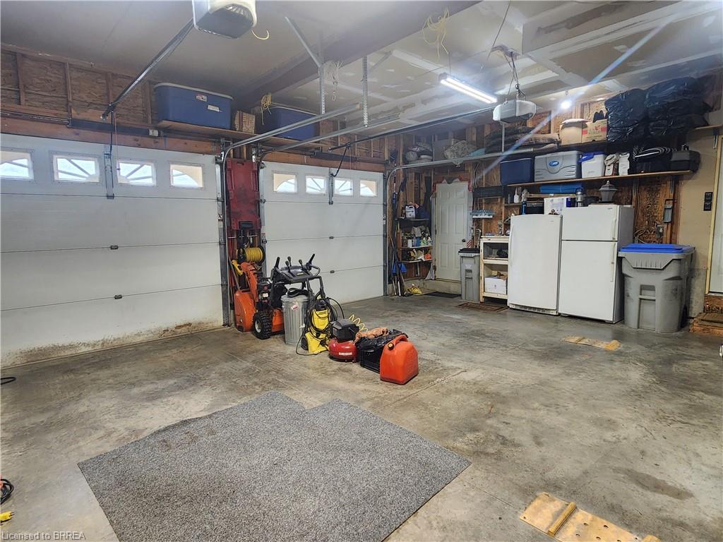 388 Mckellar Street Property Photo 40