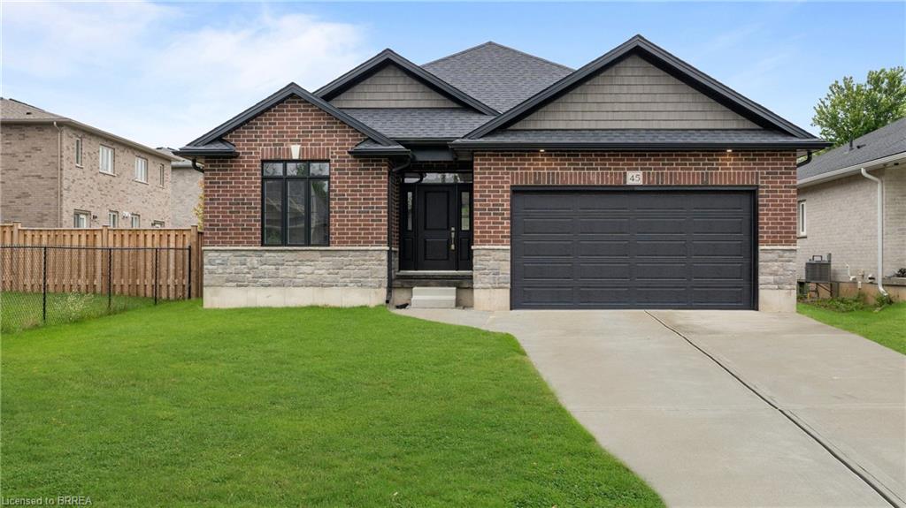 45 Vanrooy Trail Property Photo