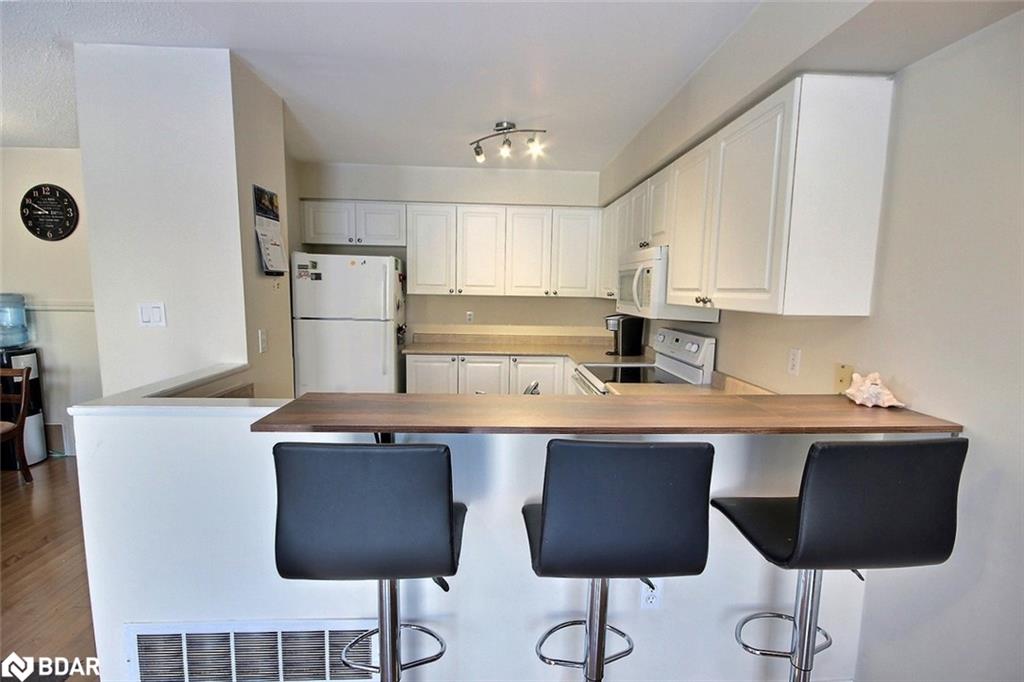 34-430 Mapleview Drive E Property Photo 8