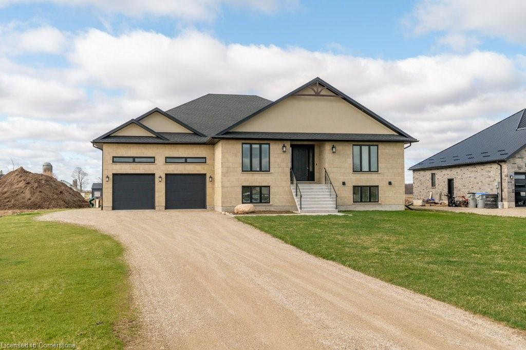 43711 Adelaide Street Property Photo