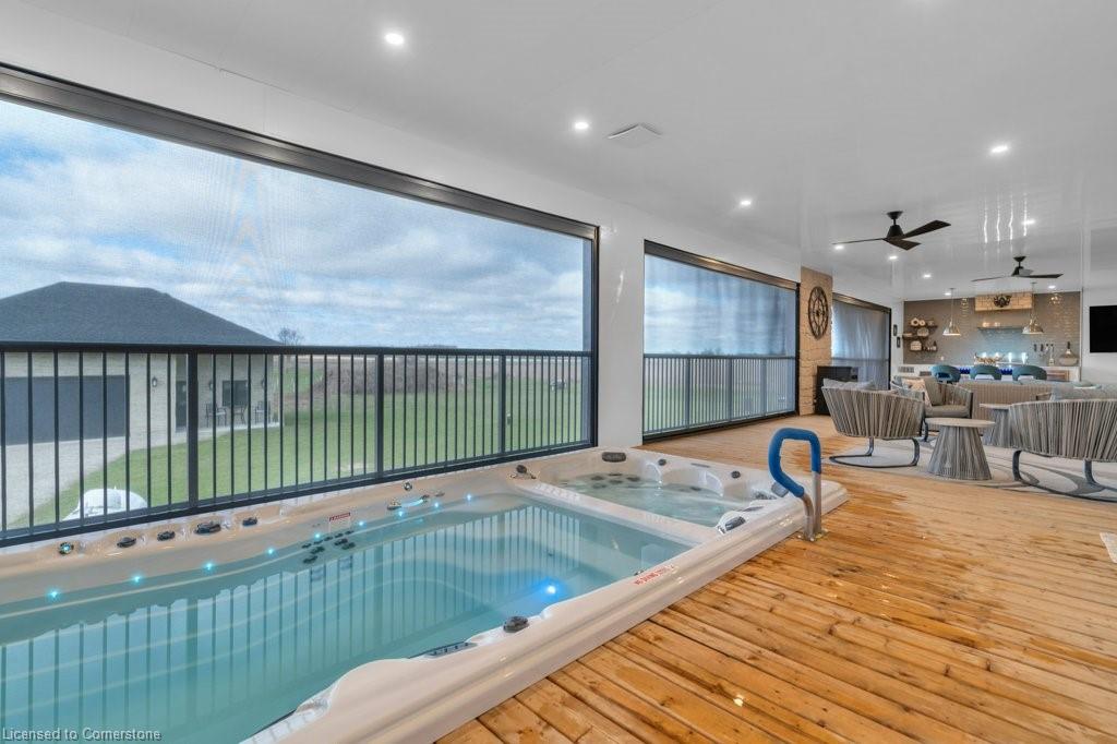 43711 Adelaide Street Property Photo 2