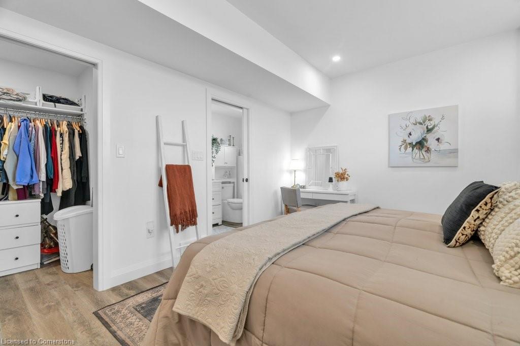 43711 Adelaide Street Property Photo 32
