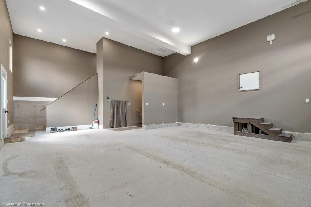 43711 Adelaide Street Property Photo 35
