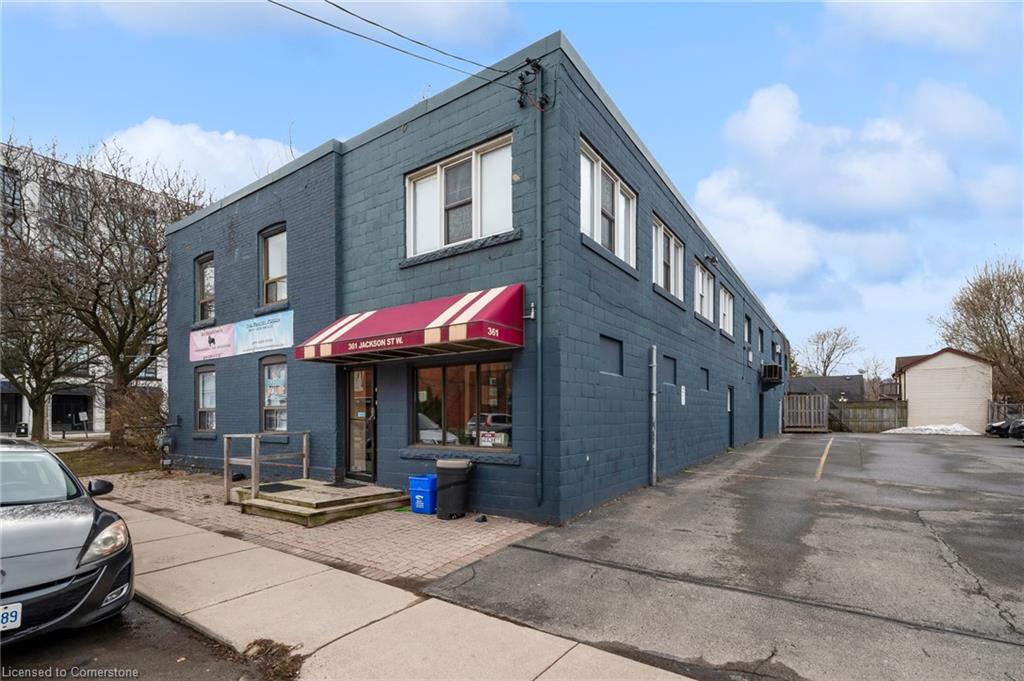 4-361 Jackson Street W Property Photo 1