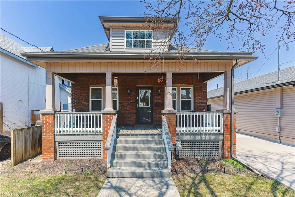 206 Nelson Street Property Photo
