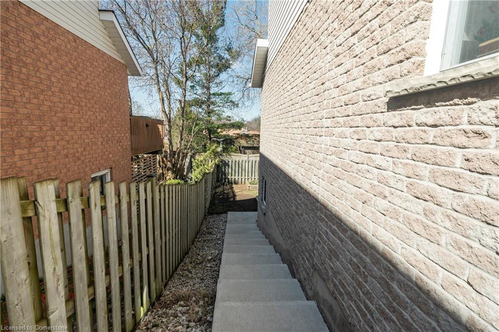 24 Castlewood Place Property Photo 46