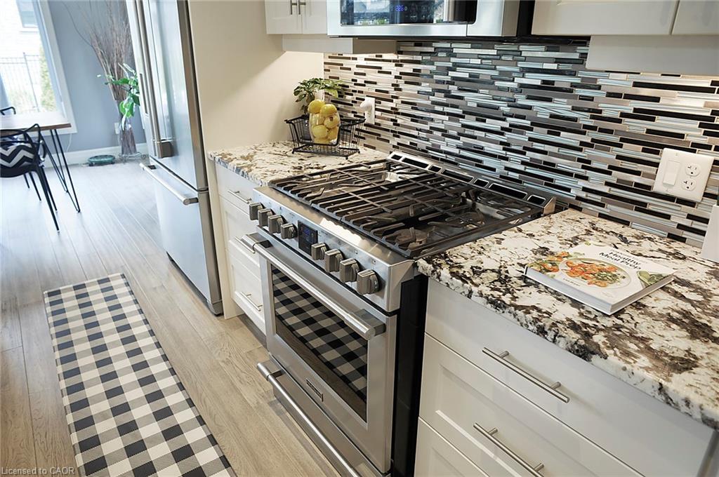 200 Juniper Street Property Photo 14