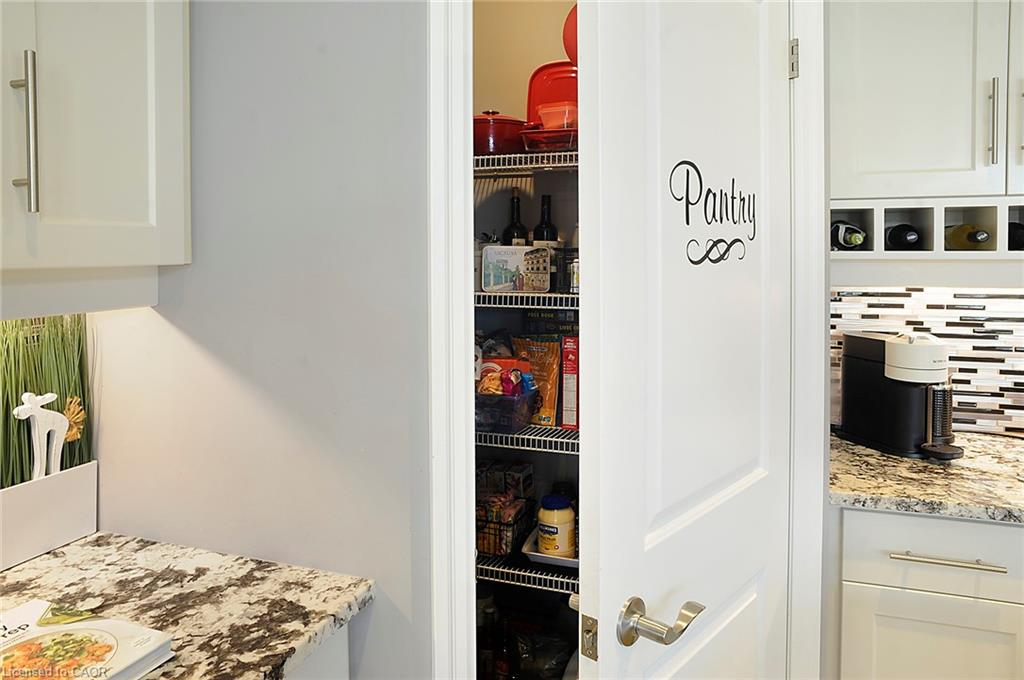 200 Juniper Street Property Photo 15