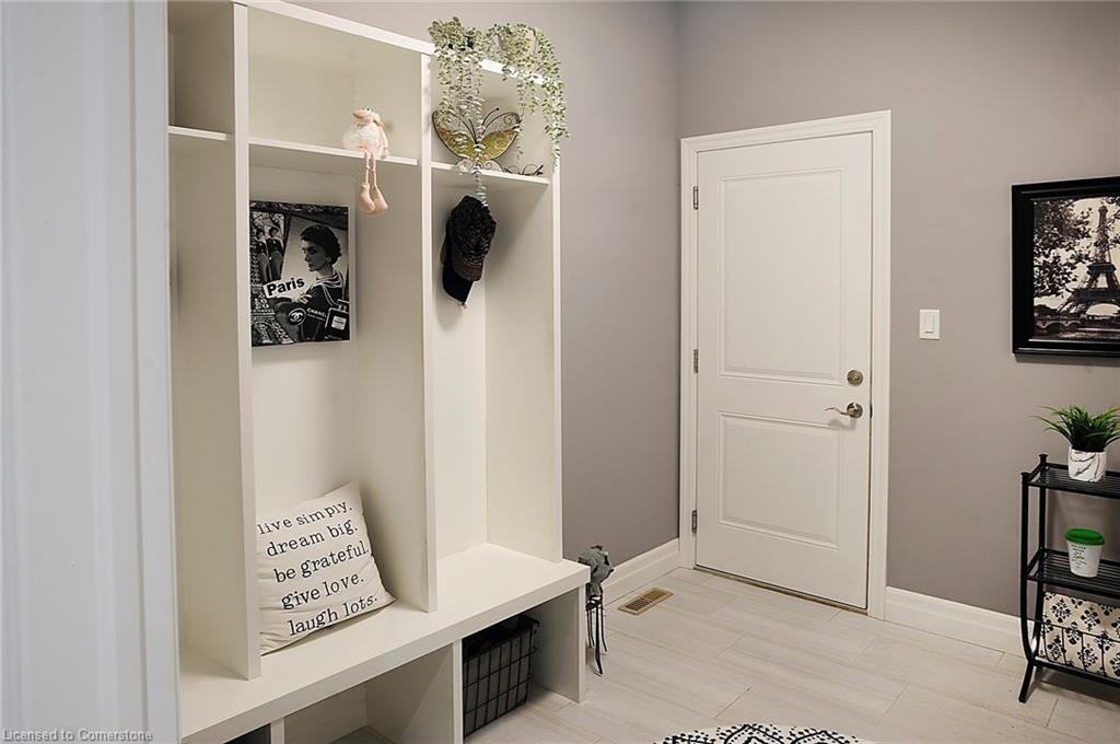 200 Juniper Street Property Photo 38