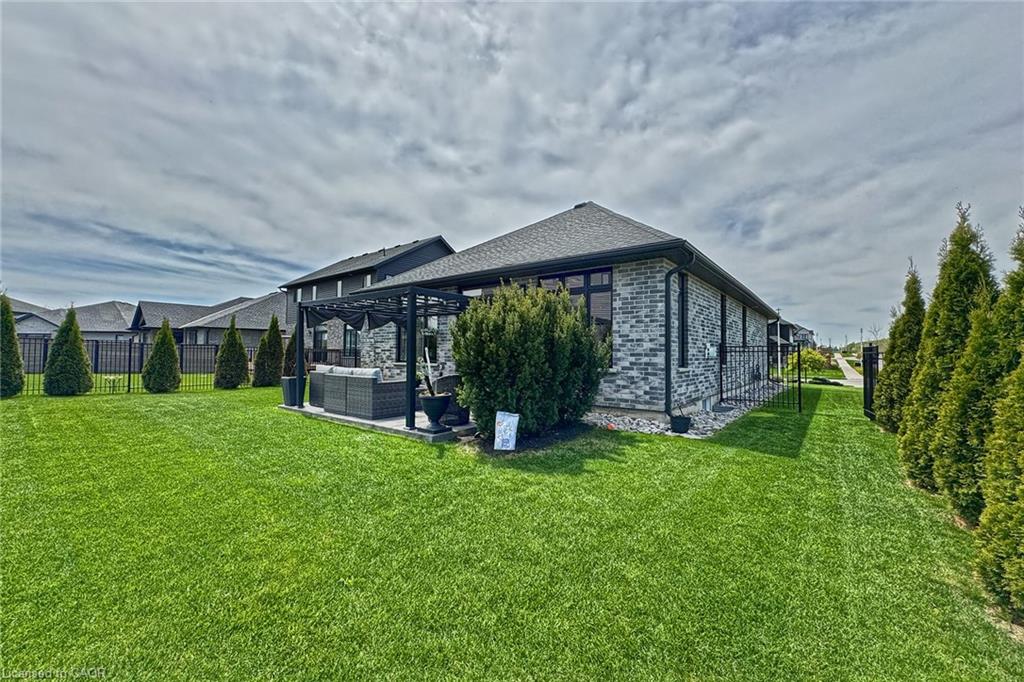 200 Juniper Street Property Photo 41