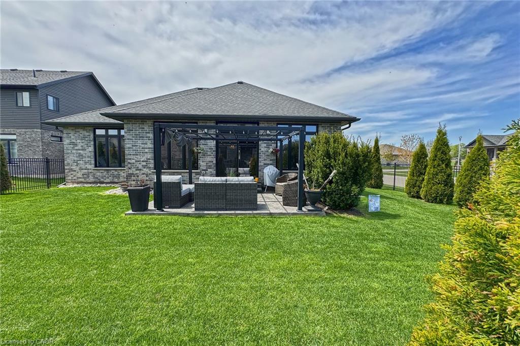 200 Juniper Street Property Photo 45