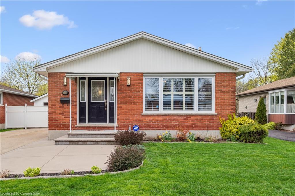 108 Cantley Crescent Property Photo 1