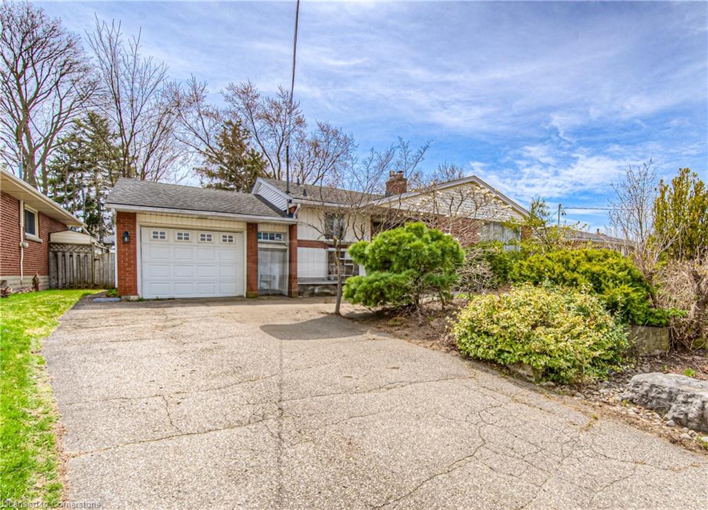 155 Kenneth Avenue Property Photo