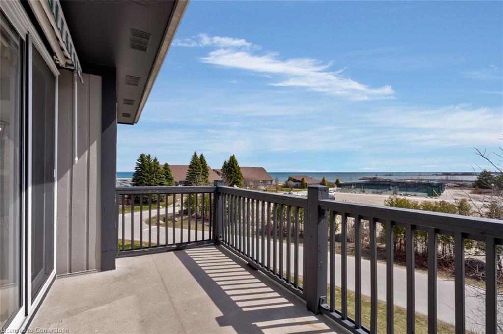 441 Mariners Way Property Photo 10