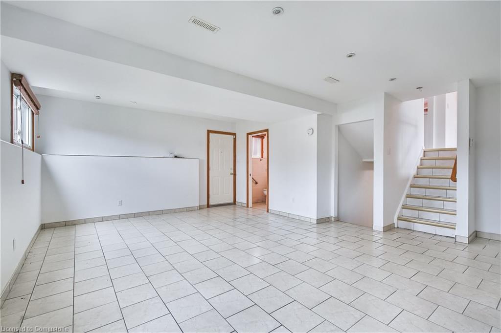 4983 University Avenue Property Photo 24