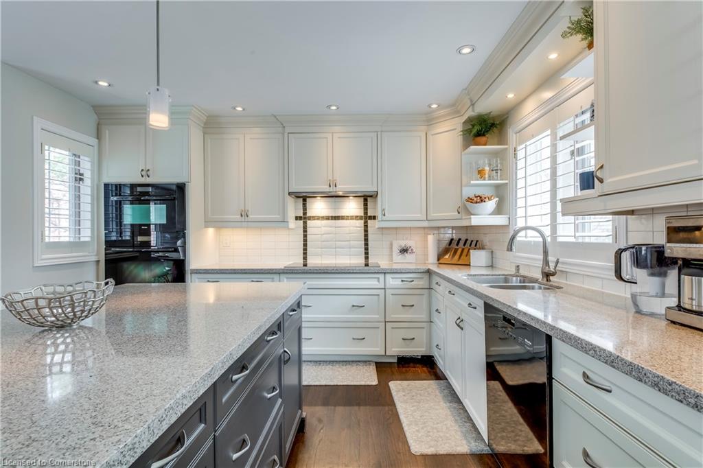 48 Forsythe Street Property Photo 11