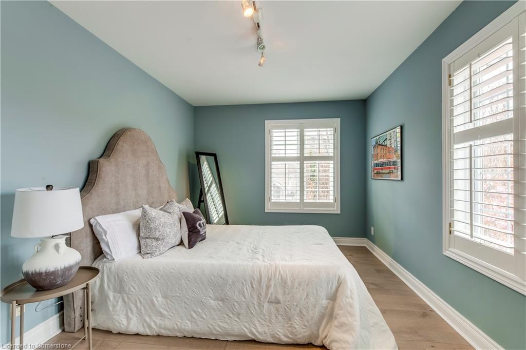 48 Forsythe Street Property Photo 33