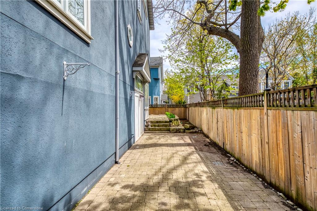 48 Forsythe Street Property Photo 49