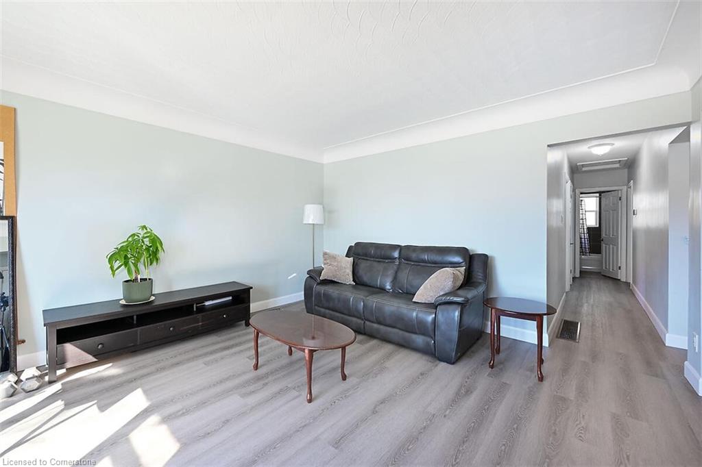 333 East 42nd Street Property Photo 7