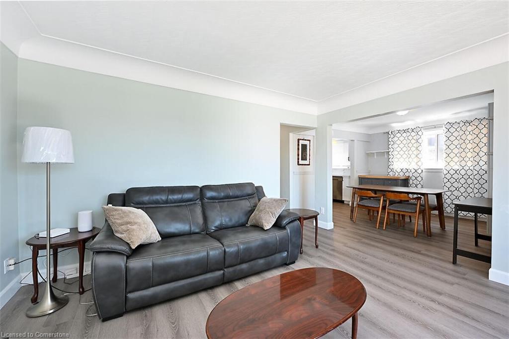 333 East 42nd Street Property Photo 8