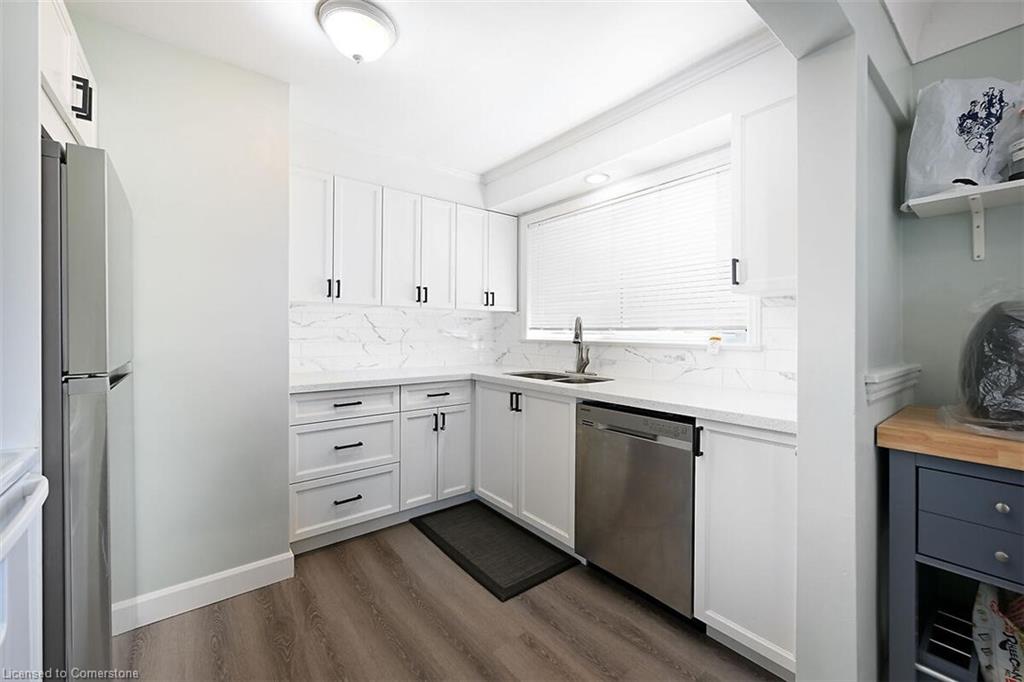 333 East 42nd Street Property Photo 12