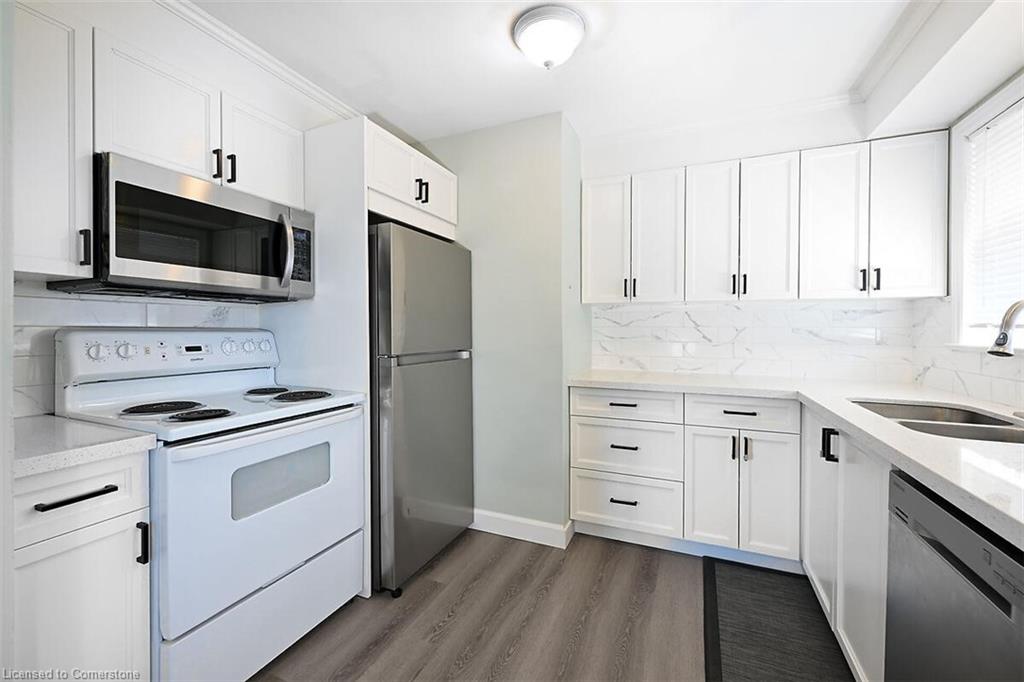 333 East 42nd Street Property Photo 14