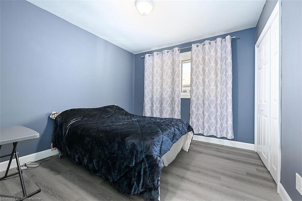 333 East 42nd Street Property Photo 17