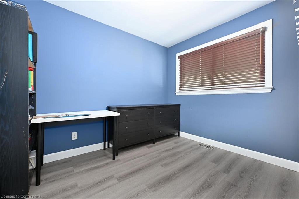 333 East 42nd Street Property Photo 20
