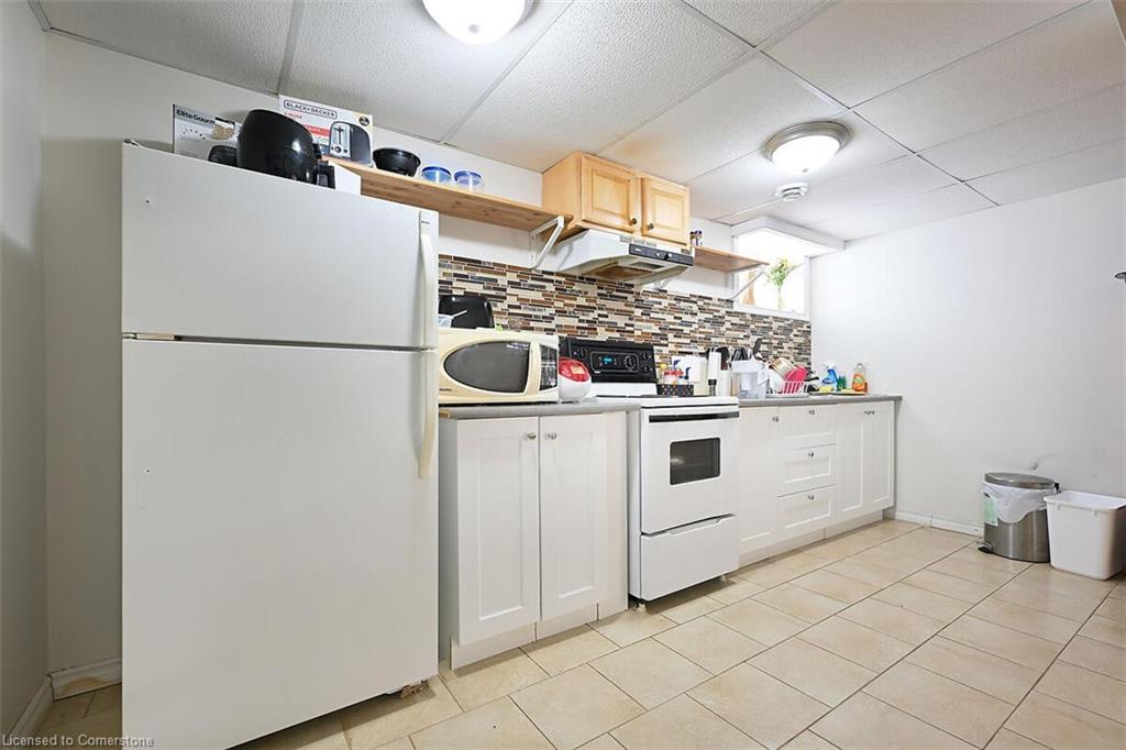 333 East 42nd Street Property Photo 28