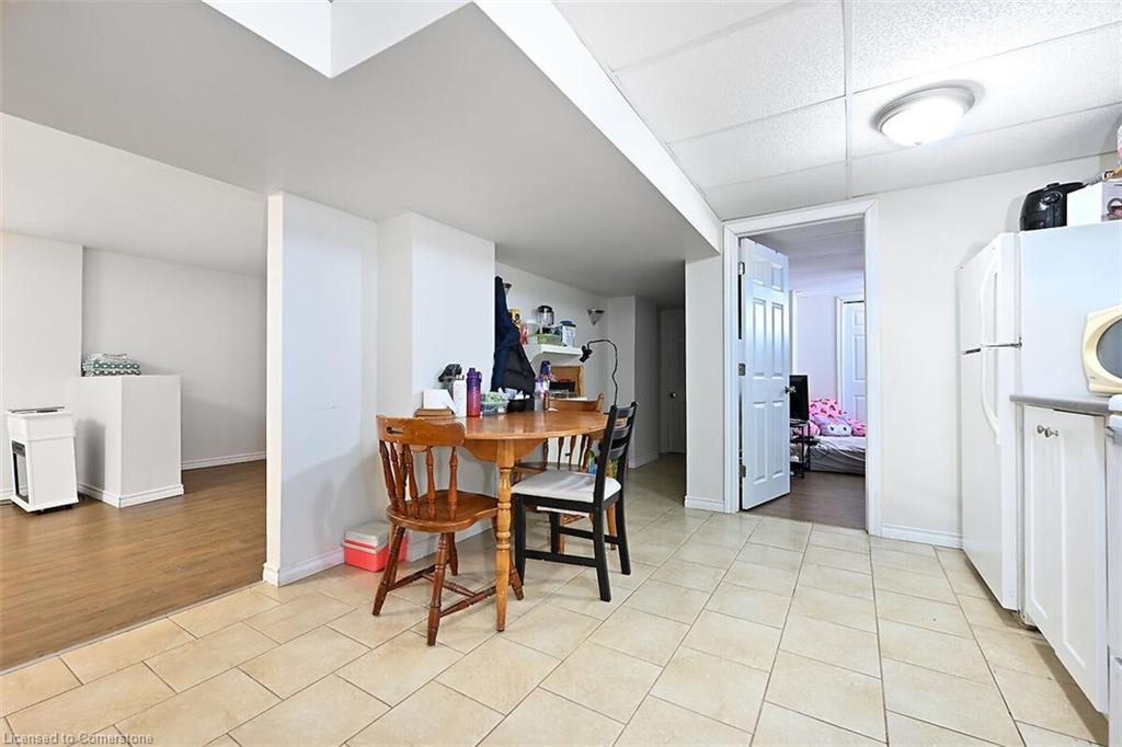 333 East 42nd Street Property Photo 29
