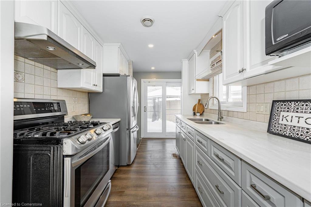 6 Stirling Place Property Photo 1