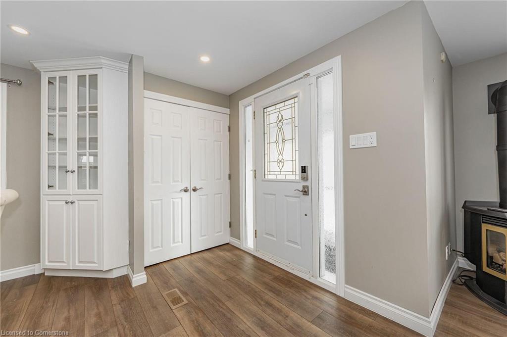 6 Stirling Place Property Photo 5