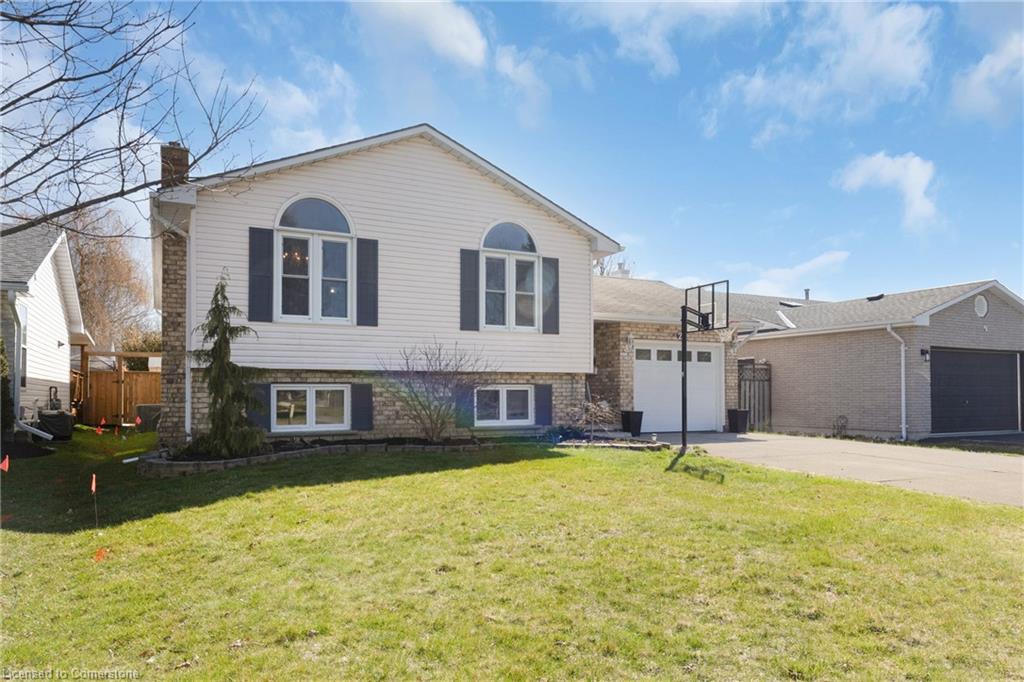 20 Thompson Drive Property Photo 3