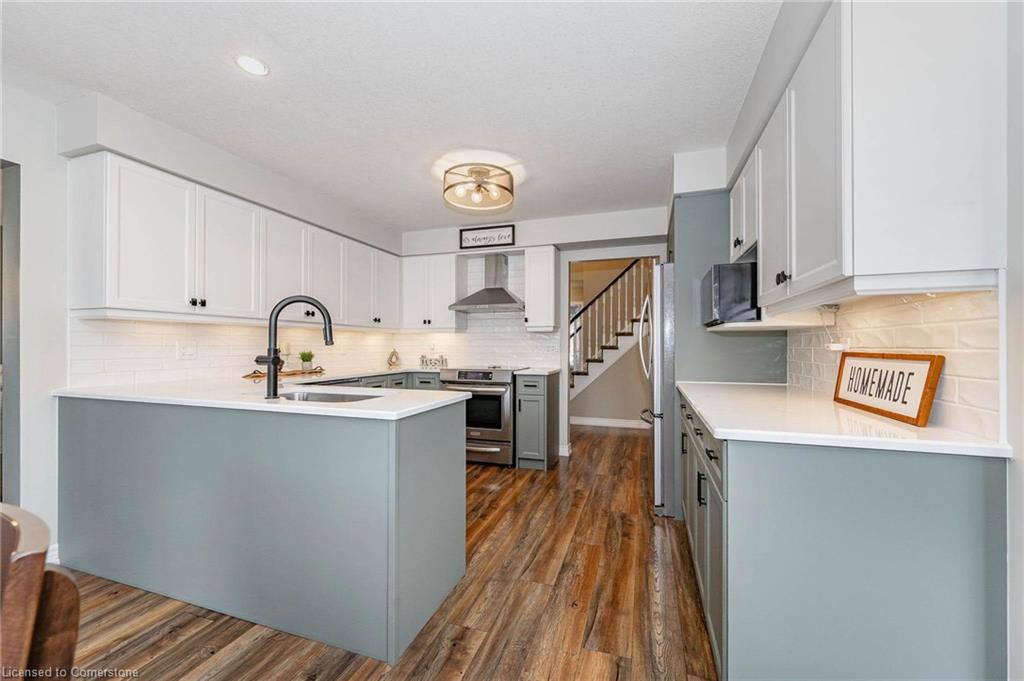 10 Jean Anderson Crescent Property Photo 8