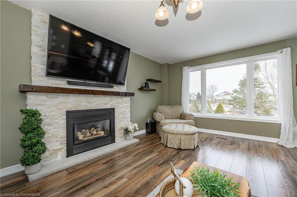 10 Jean Anderson Crescent Property Photo 14