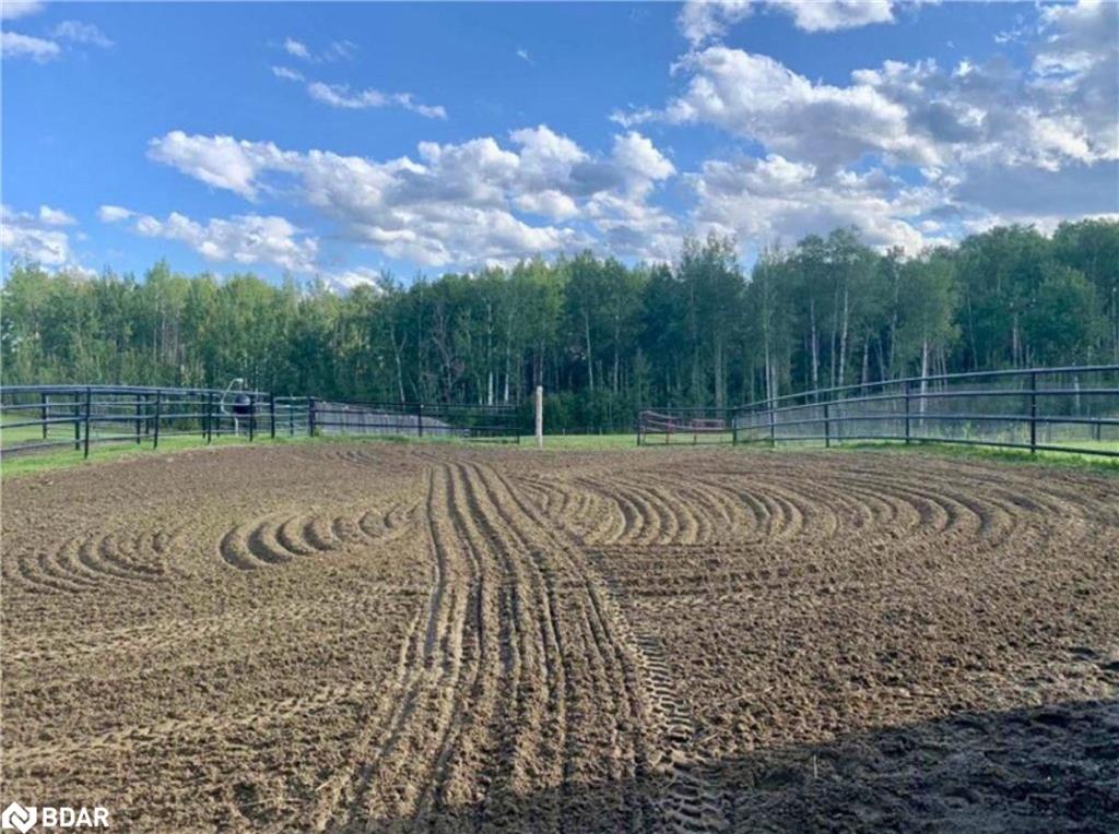 328535 Highway 560 Property Photo 32