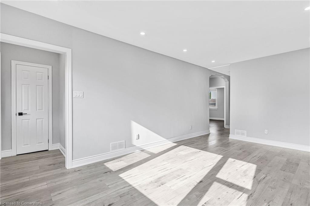 146 Craigroyston Road Property Photo 4