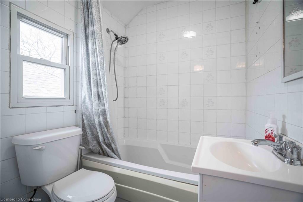 50 Robins Avenue Property Photo 23