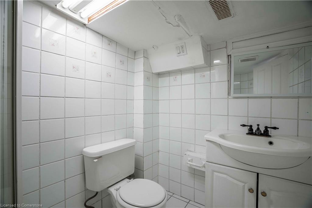 50 Robins Avenue Property Photo 27