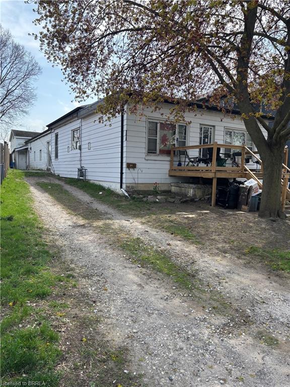 96 Grand River Avenue Property Photo